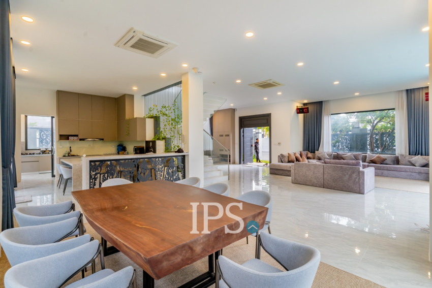 5 Bedroom Villa For Rent - Russey Keo, Phnom Penh