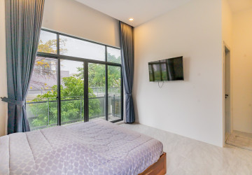 5 Bedroom Villa For Rent - Russey Keo, Phnom Penh thumbnail