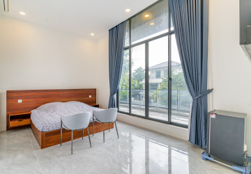 5 Bedroom Villa For Rent - Russey Keo, Phnom Penh thumbnail