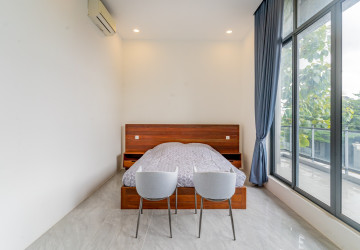 5 Bedroom Villa For Rent - Russey Keo, Phnom Penh thumbnail