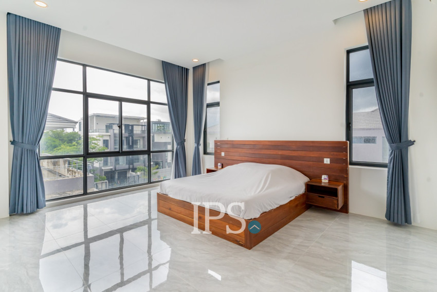 5 Bedroom Villa For Rent - Russey Keo, Phnom Penh
