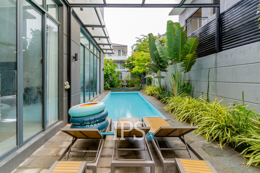 5 Bedroom Villa For Rent - Russey Keo, Phnom Penh