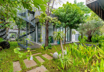 5 Bedroom Villa For Rent - Russey Keo, Phnom Penh thumbnail