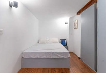 Renovated Loft 3 Bedroom Apartment For Rent - Phsar Thmei 3, Phnom Penh thumbnail
