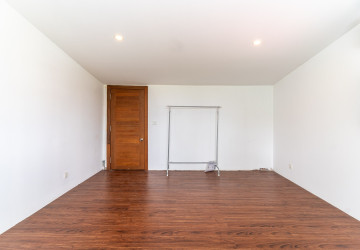 Renovated Loft 3 Bedroom Apartment For Rent - Phsar Thmei 3, Phnom Penh thumbnail