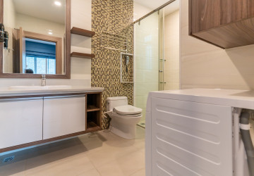 1 Bedroom Serviced Apartment For Rent - BKK1, Phnom Penh thumbnail