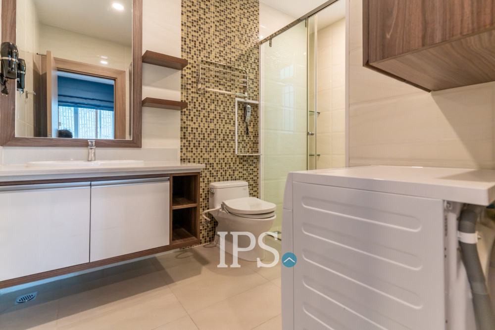 1 Bedroom Serviced Apartment For Rent - BKK1, Phnom Penh - Image 12