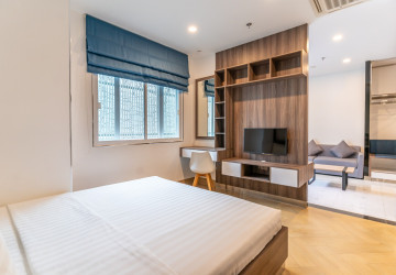 1 Bedroom Serviced Apartment For Rent - BKK1, Phnom Penh thumbnail