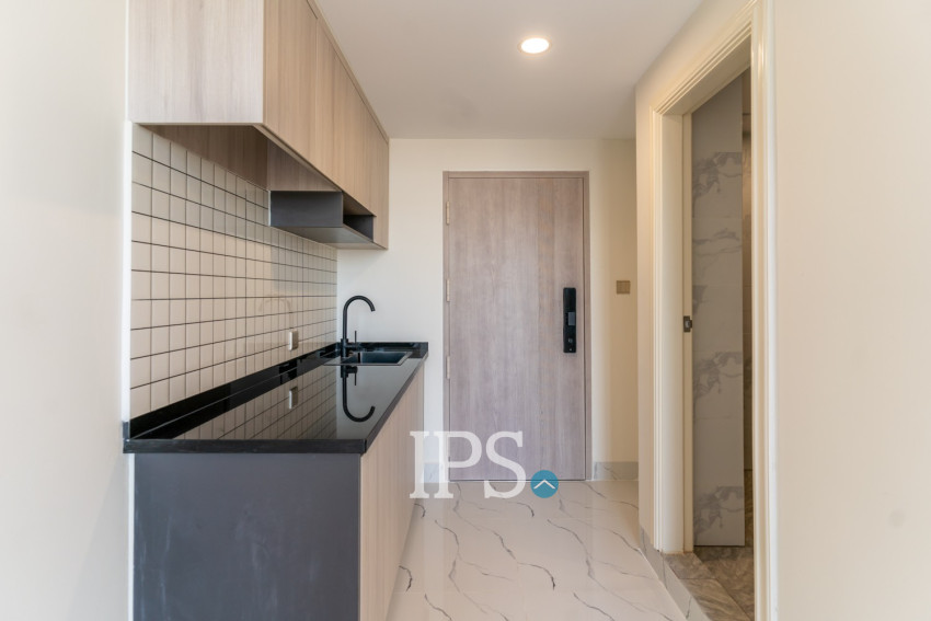 18th Floor 2 Bedroom Loft Condo For Sale - L Tower, Beoung Tumpun 2, Phnom Penh