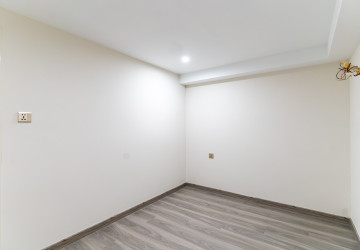 18th Floor 2 Bedroom Loft Condo For Sale - L Tower, Beoung Tumpun 2, Phnom Penh thumbnail