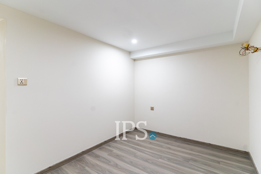 18th Floor 2 Bedroom Loft Condo For Sale - L Tower, Beoung Tumpun 2, Phnom Penh