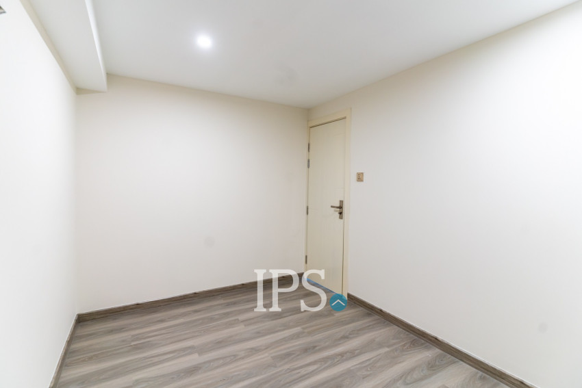 18th Floor 2 Bedroom Loft Condo For Sale - L Tower, Beoung Tumpun 2, Phnom Penh