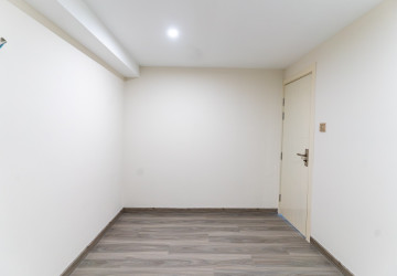 18th Floor 2 Bedroom Loft Condo For Sale - L Tower, Beoung Tumpun 2, Phnom Penh thumbnail