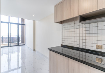 18th Floor 2 Bedroom Loft Condo For Sale - L Tower, Beoung Tumpun 2, Phnom Penh thumbnail