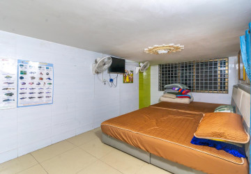 182 Sqm Retail Space For Rent - Phsar Thmei Ti 3, Phnom Penh thumbnail