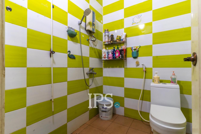 182 Sqm Retail Space For Rent - Phsar Thmei Ti 3, Phnom Penh