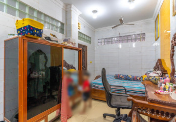 182 Sqm Retail Space For Rent - Phsar Thmei Ti 3, Phnom Penh thumbnail