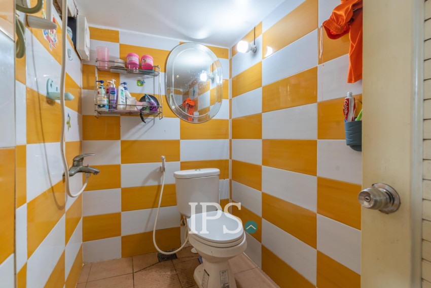 182 Sqm Retail Space For Rent - Phsar Thmei Ti 3, Phnom Penh