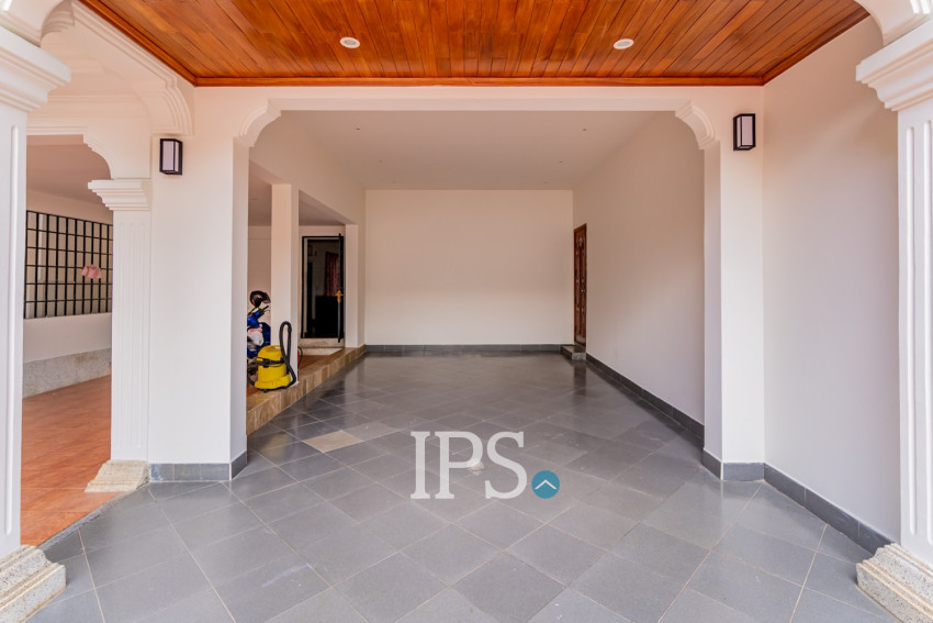 5 Bedroom Villa For Rent - Boeung Kak 1, Phnom Penh