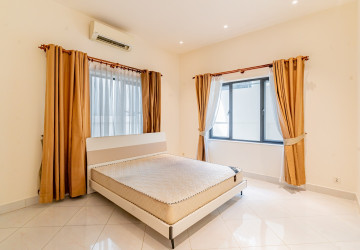 5 Bedroom Villa For Rent - Boeung Kak 1, Phnom Penh thumbnail