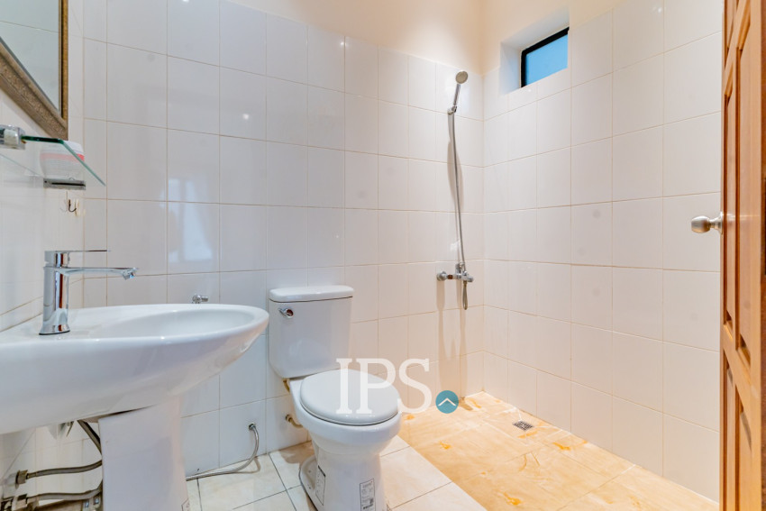 5 Bedroom Villa For Rent - Boeung Kak 1, Phnom Penh
