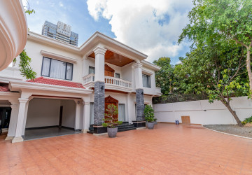 5 Bedroom Villa For Rent - Boeung Kak 1, Phnom Penh thumbnail