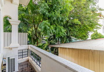 5 Bedroom Villa For Rent - Boeung Kak 1, Phnom Penh thumbnail