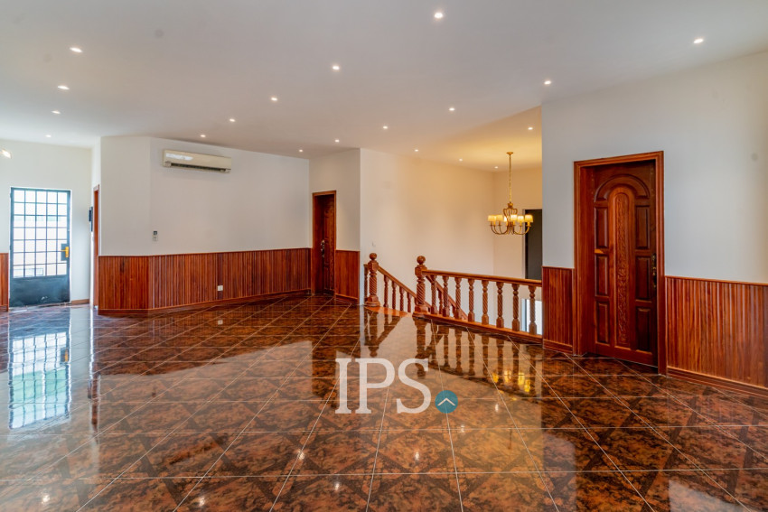 5 Bedroom Villa For Rent - Boeung Kak 1, Phnom Penh