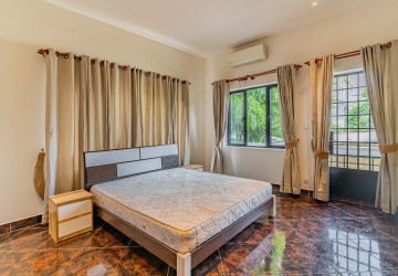 5 Bedroom Villa For Rent - Boeung Kak 1, Phnom Penh thumbnail