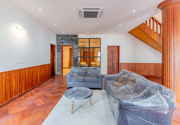 5 Bedroom Villa For Rent - Boeung Kak 1, Phnom Penh thumbnail