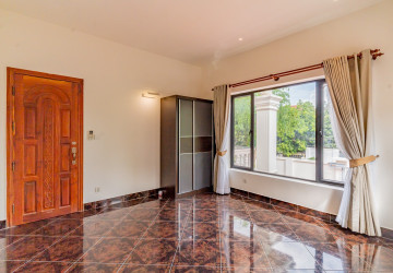 5 Bedroom Villa For Rent - Boeung Kak 1, Phnom Penh thumbnail