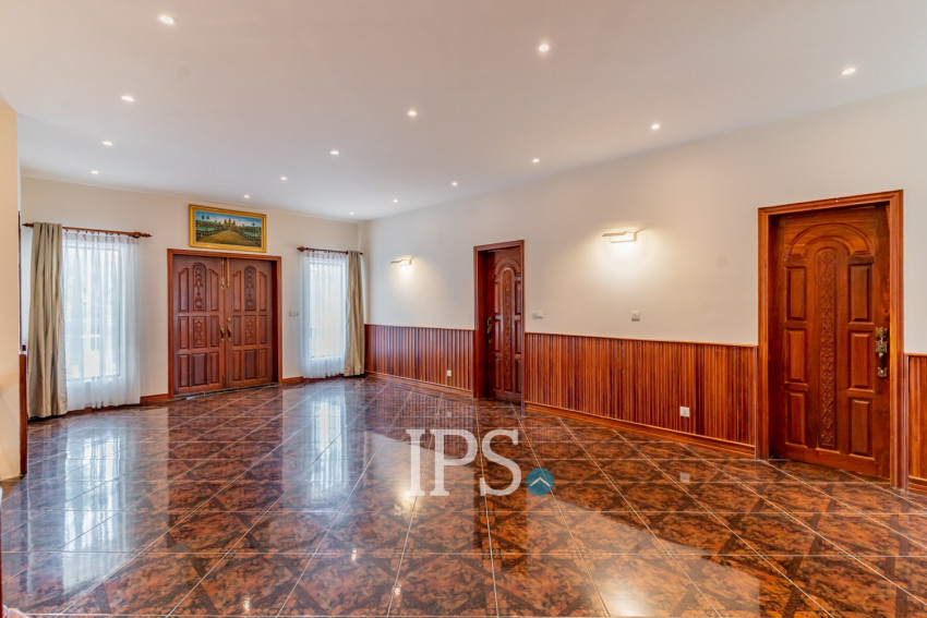5 Bedroom Villa For Rent - Boeung Kak 1, Phnom Penh