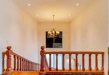 5 Bedroom Villa For Rent - Boeung Kak 1, Phnom Penh thumbnail