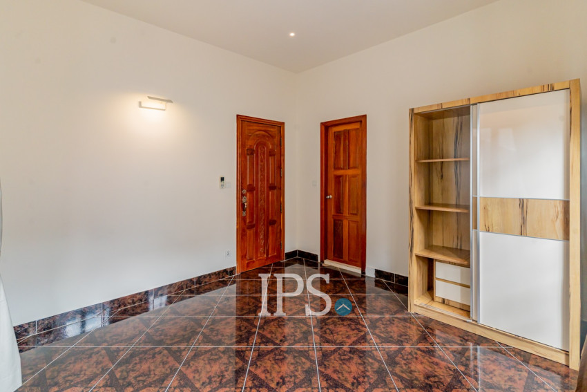 5 Bedroom Villa For Rent - Boeung Kak 1, Phnom Penh