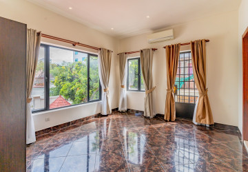5 Bedroom Villa For Rent - Boeung Kak 1, Phnom Penh thumbnail