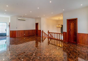 5 Bedroom Villa For Rent - Boeung Kak 1, Phnom Penh thumbnail