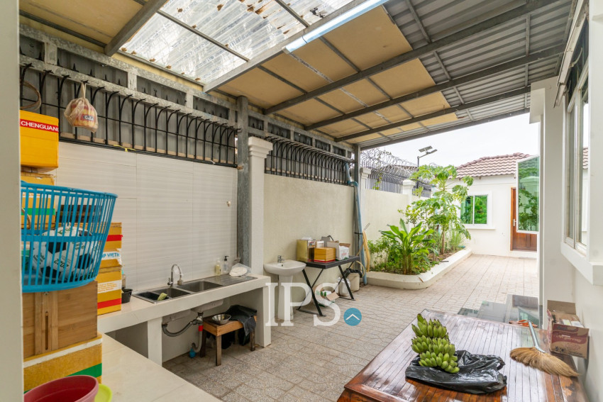 6 Bedroom Villa For Rent - Russey Keo, Phnom Penh