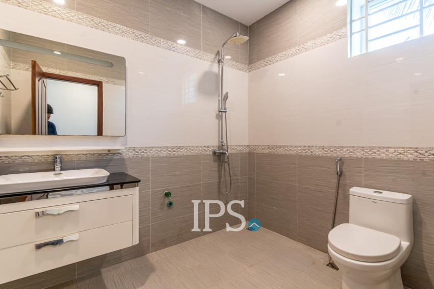 6 Bedroom Villa For Rent - Russey Keo, Phnom Penh