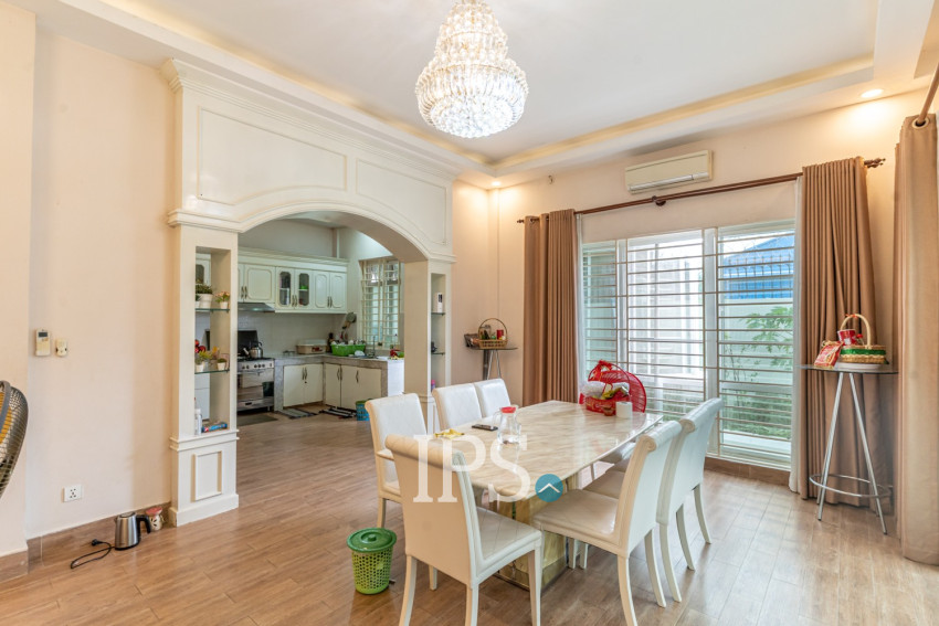 6 Bedroom Villa For Rent - Russey Keo, Phnom Penh