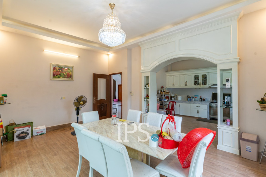 6 Bedroom Villa For Rent - Russey Keo, Phnom Penh