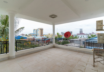 6 Bedroom Villa For Rent - Russey Keo, Phnom Penh thumbnail