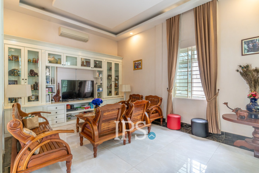 6 Bedroom Villa For Rent - Russey Keo, Phnom Penh