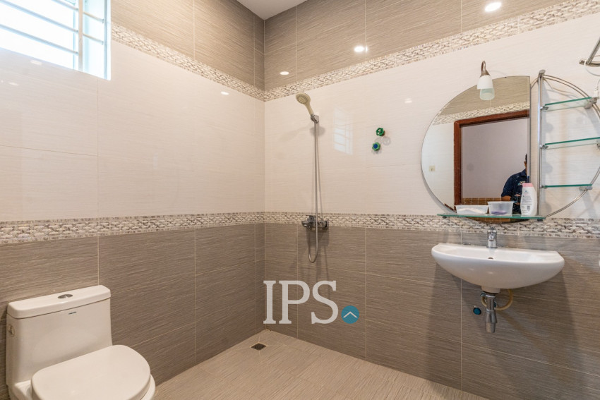 6 Bedroom Villa For Rent - Russey Keo, Phnom Penh