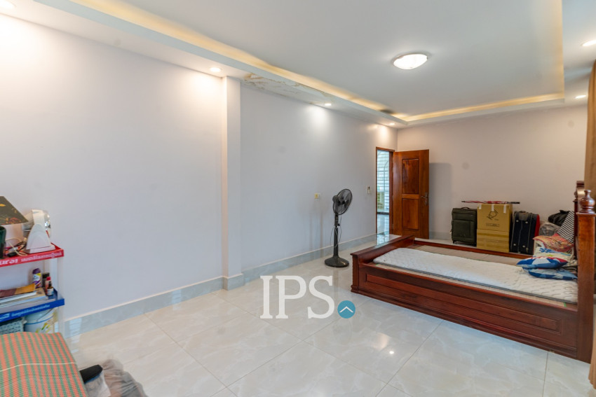 6 Bedroom Villa For Rent - Russey Keo, Phnom Penh