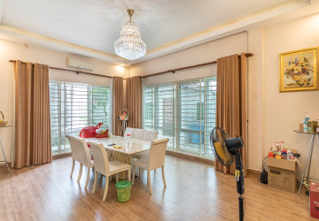 6 Bedroom Villa For Rent - Russey Keo, Phnom Penh thumbnail