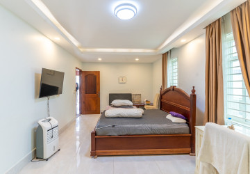 6 Bedroom Villa For Rent - Russey Keo, Phnom Penh thumbnail
