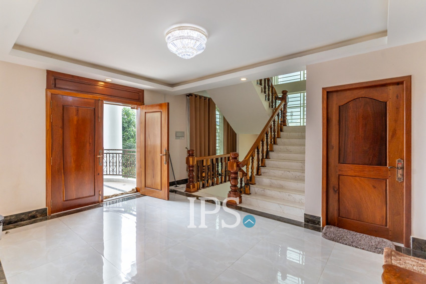 6 Bedroom Villa For Rent - Russey Keo, Phnom Penh