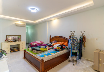6 Bedroom Villa For Rent - Russey Keo, Phnom Penh thumbnail
