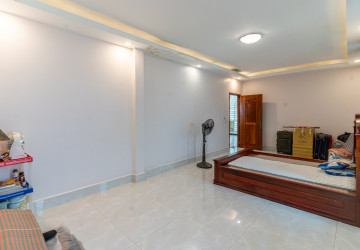 6 Bedroom Villa For Rent - Russey Keo, Phnom Penh thumbnail
