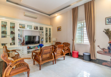 6 Bedroom Villa For Rent - Russey Keo, Phnom Penh thumbnail